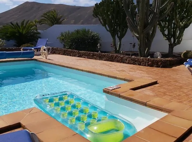 Villa Lucky - Heated Pool Mácher