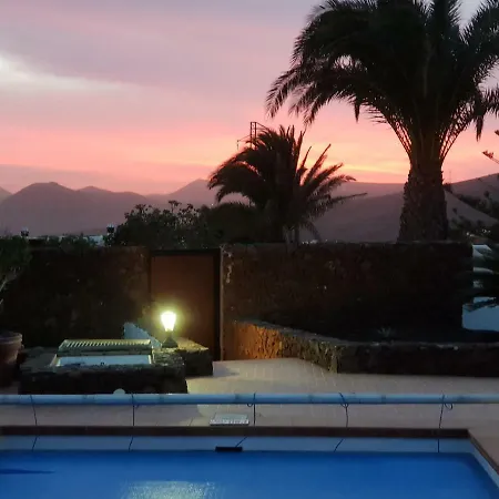 Villa Lucky - Heated Pool