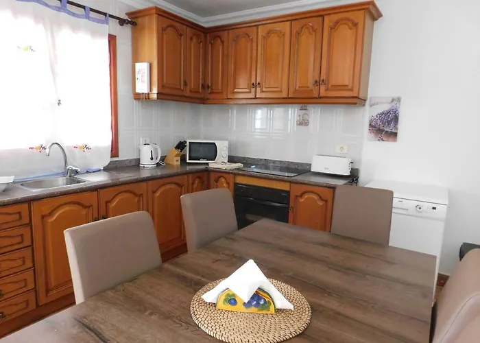 Lucky - Heated Pool *